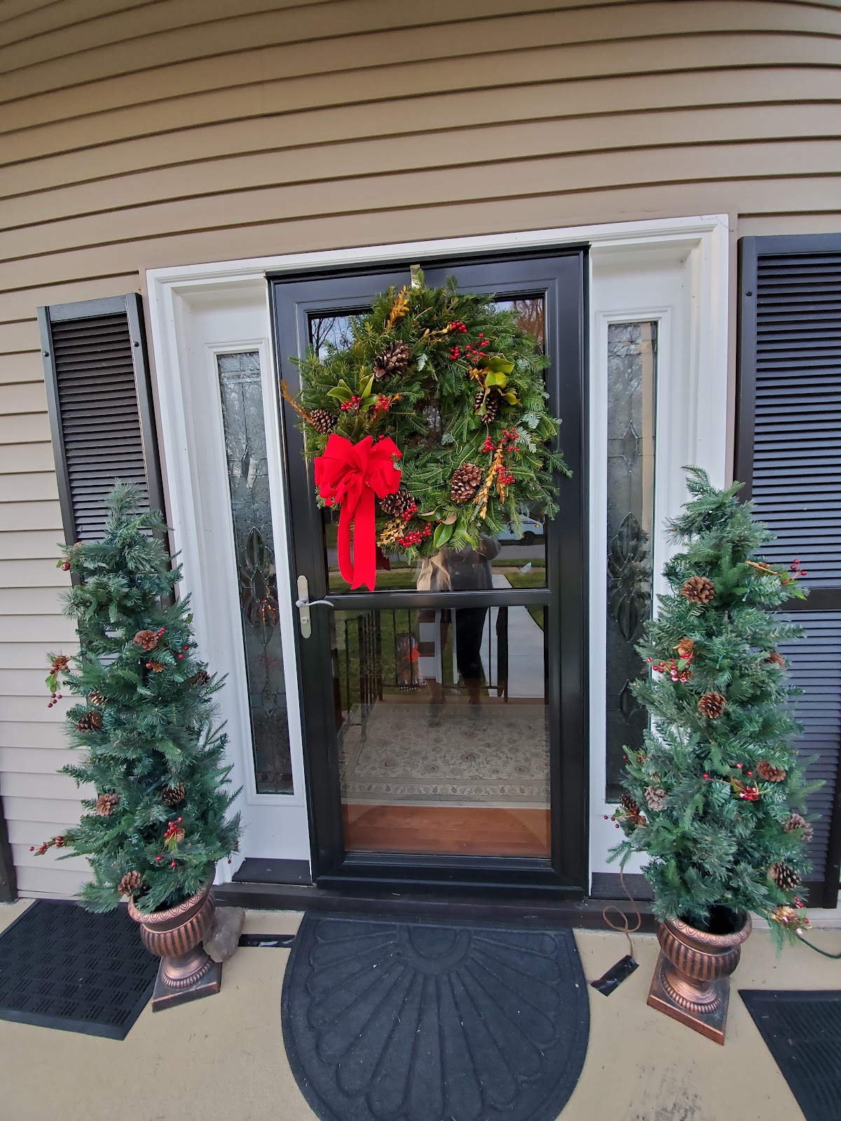 Leon's Garden World LLC in Wilmington, Delaware