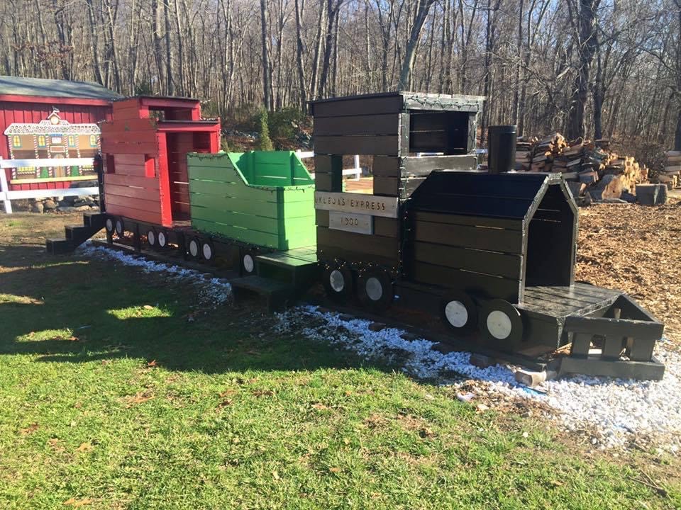 Uklejas Christmas Tree Farm in Waterford, Connecticut